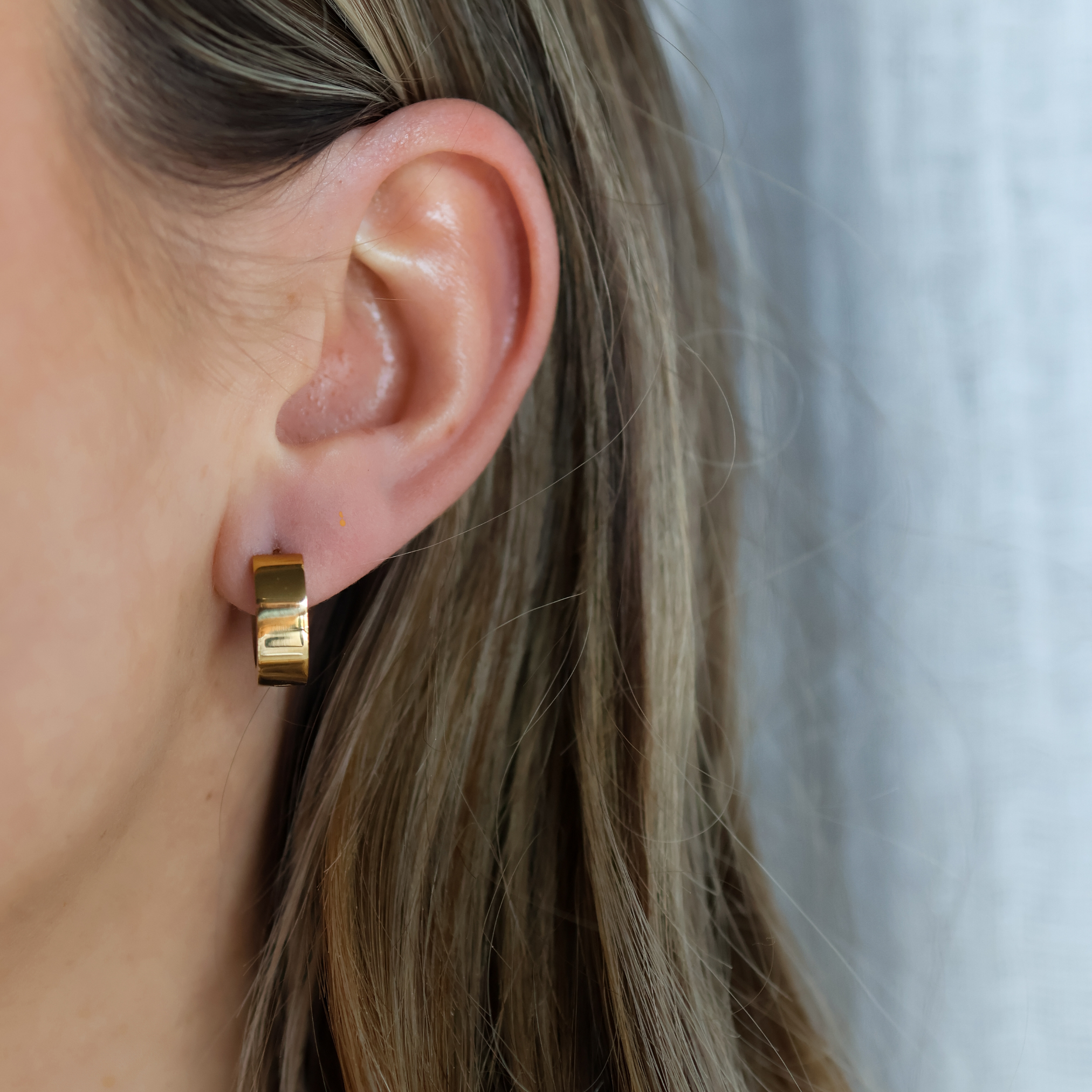 Classic gold hoops oorbellen