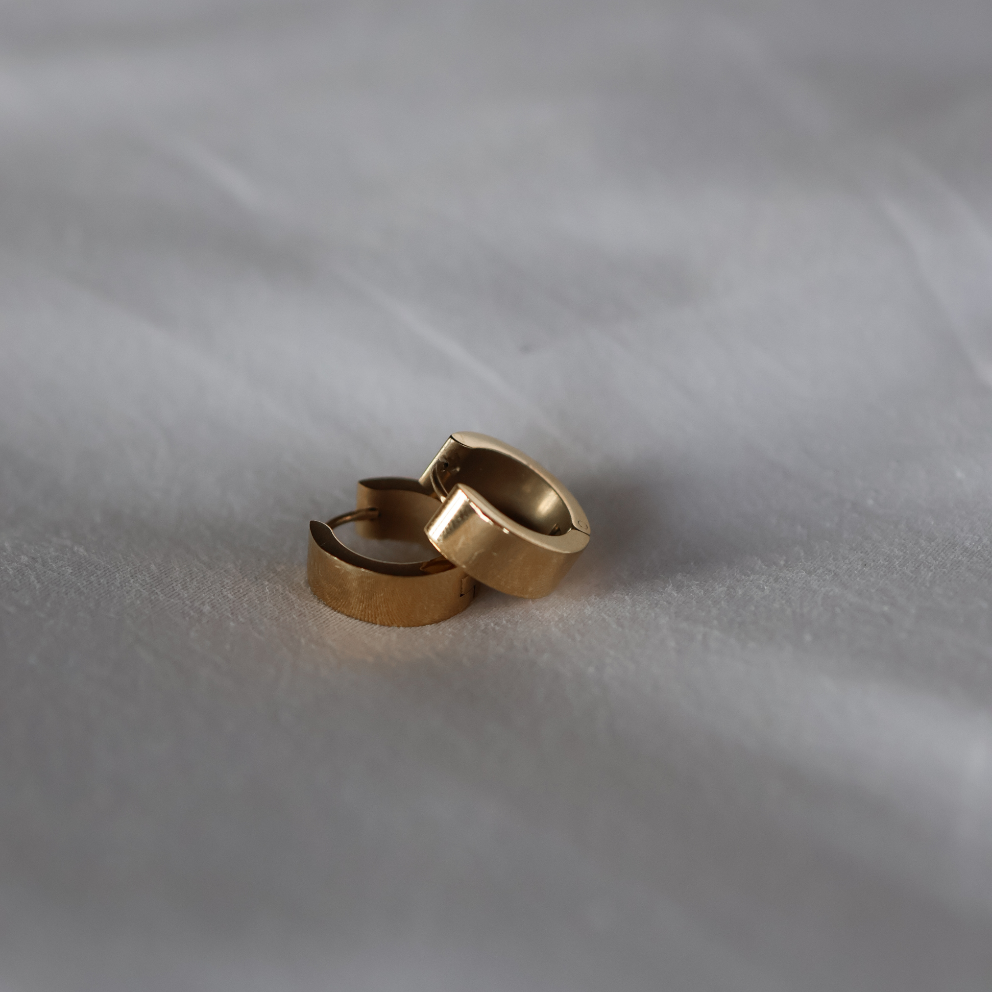 Classic gold hoops oorbellen
