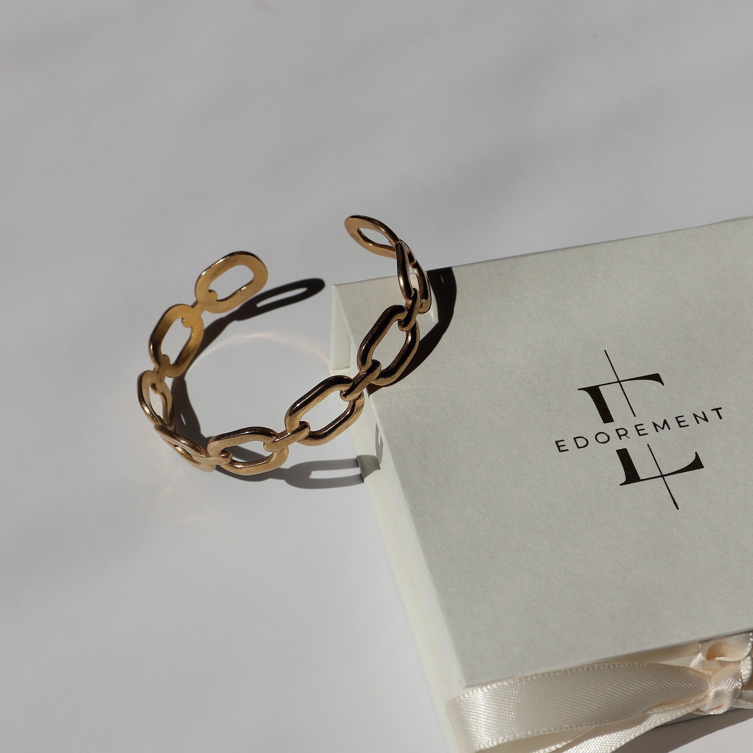 Chain bangle bracelet