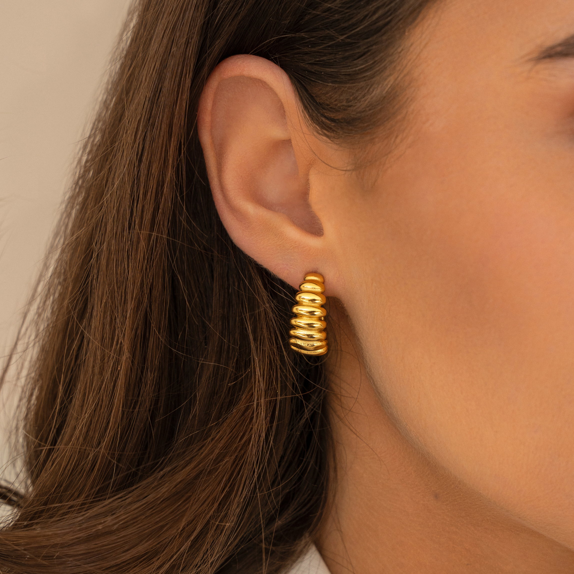 Curvy hoop oorbellen