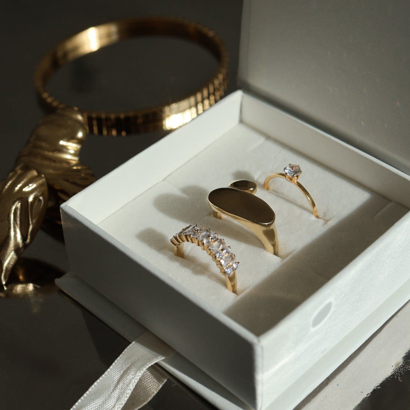 Ringen Edorement minimalistisch met zirkonia stenen waterproof goud verguld